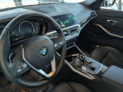 Used 2019 BMW 330i xDrive Sedan w/ Driving Assistance Package image 15