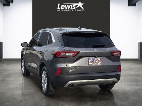 Used 2024 Ford Escape Active FWD image 3