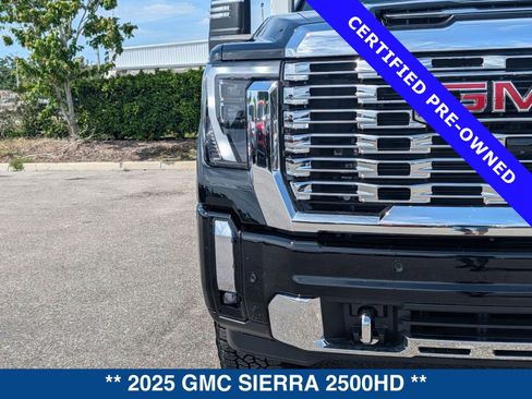 Used 2025 GMC Sierra 2500 Denali w/ Denali Reserve Package AWD/4WD image 9