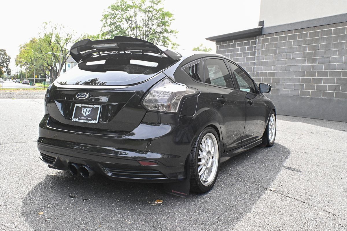 Used 2014 Ford Focus ST w/ Equipment Group 202A FWD image 6