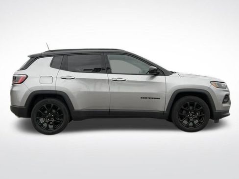 Used 2022 Jeep Compass Altitude image 6