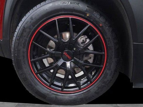Used 2021 Chevrolet TrailBlazer LS FWD image 3