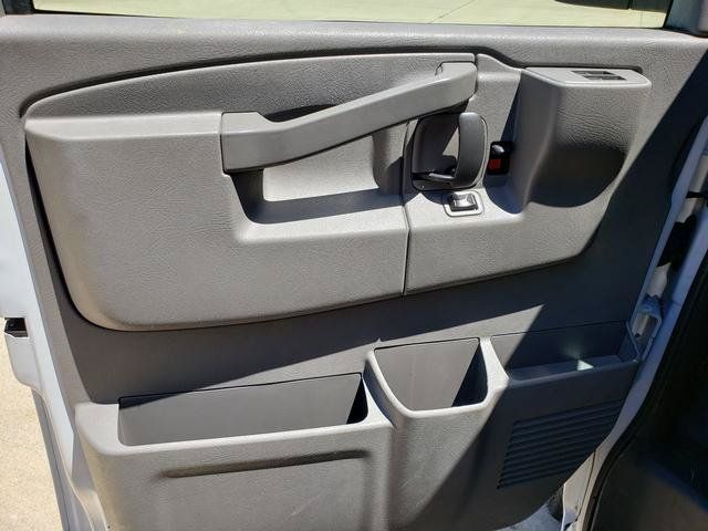 Used 2018 Chevrolet Express 2500 w/ Driver Convenience Package RWD image 11