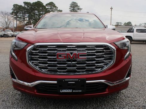 Used 2018 GMC Terrain Denali w/ Advanced Safety Package image 4