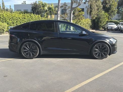Used 2022 Tesla Model X image 7