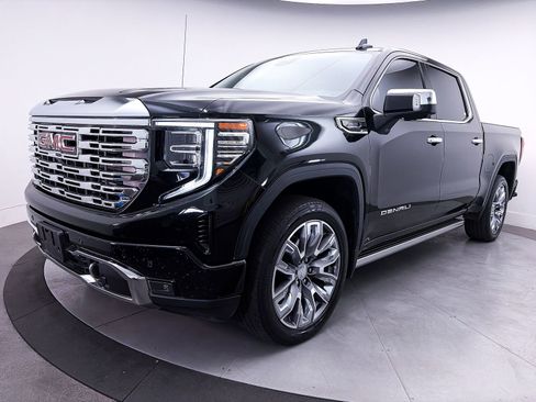 Used 2023 GMC Sierra 1500 Denali w/ Denali Reserve Package AWD/4WD image 15