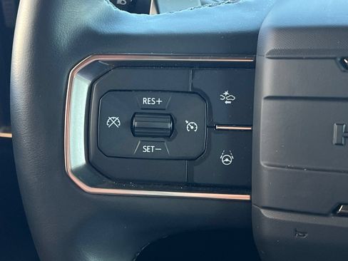 Used 2025 GMC Hummer EV 2X AWD/4WD image 36