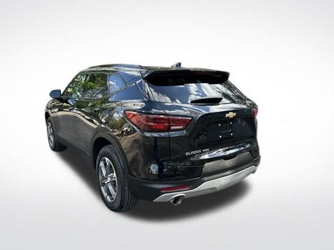 Used 2023 Chevrolet Blazer LT w/ Convenience Package AWD/4WD image 3