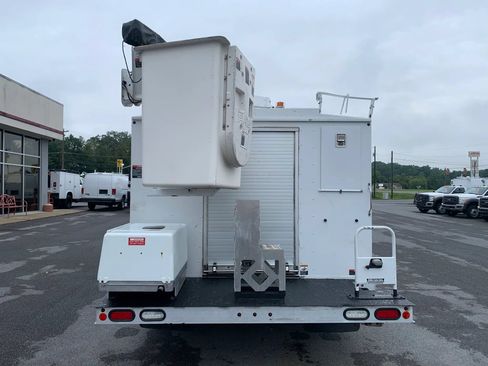 Used 2019 Ford E-350 and Econoline 350 Super Duty RWD image 6