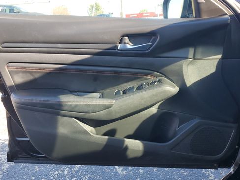 Used 2021 Nissan Altima 2.5 SR image 29