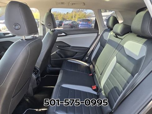 Used 2024 Volkswagen Taos SEL AWD/4WD image 14
