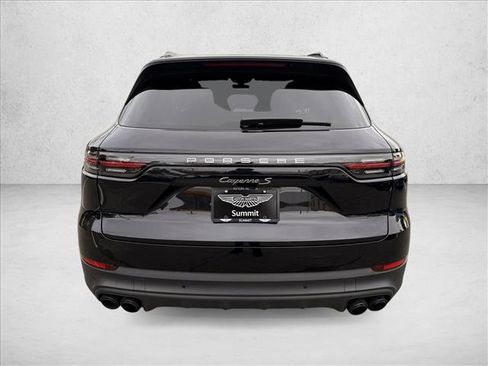 Used 2022 Porsche Cayenne S Platinum image 5