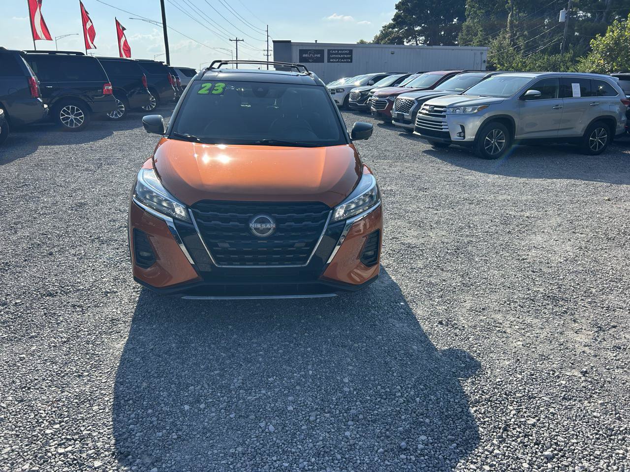 Used 2023 Nissan Kicks SR w/ SR Premium Package FWD image 15
