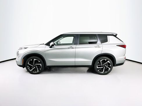 Used 2024 Mitsubishi Outlander SE AWD/4WD image 4