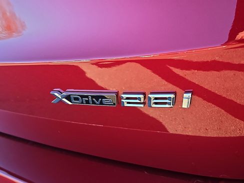 New 2026 BMW X1 xDrive28i w/ Technology Package image 16