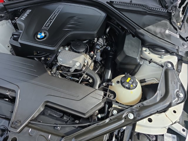 Used 2016 BMW 428i Convertible w/ Technology Package RWD image 33