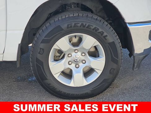 Used 2023 RAM 1500 4x4 Crew Cab image 38