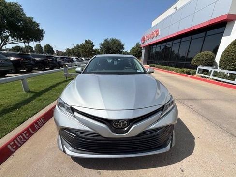 Used 2020 Toyota Camry LE FWD image 2