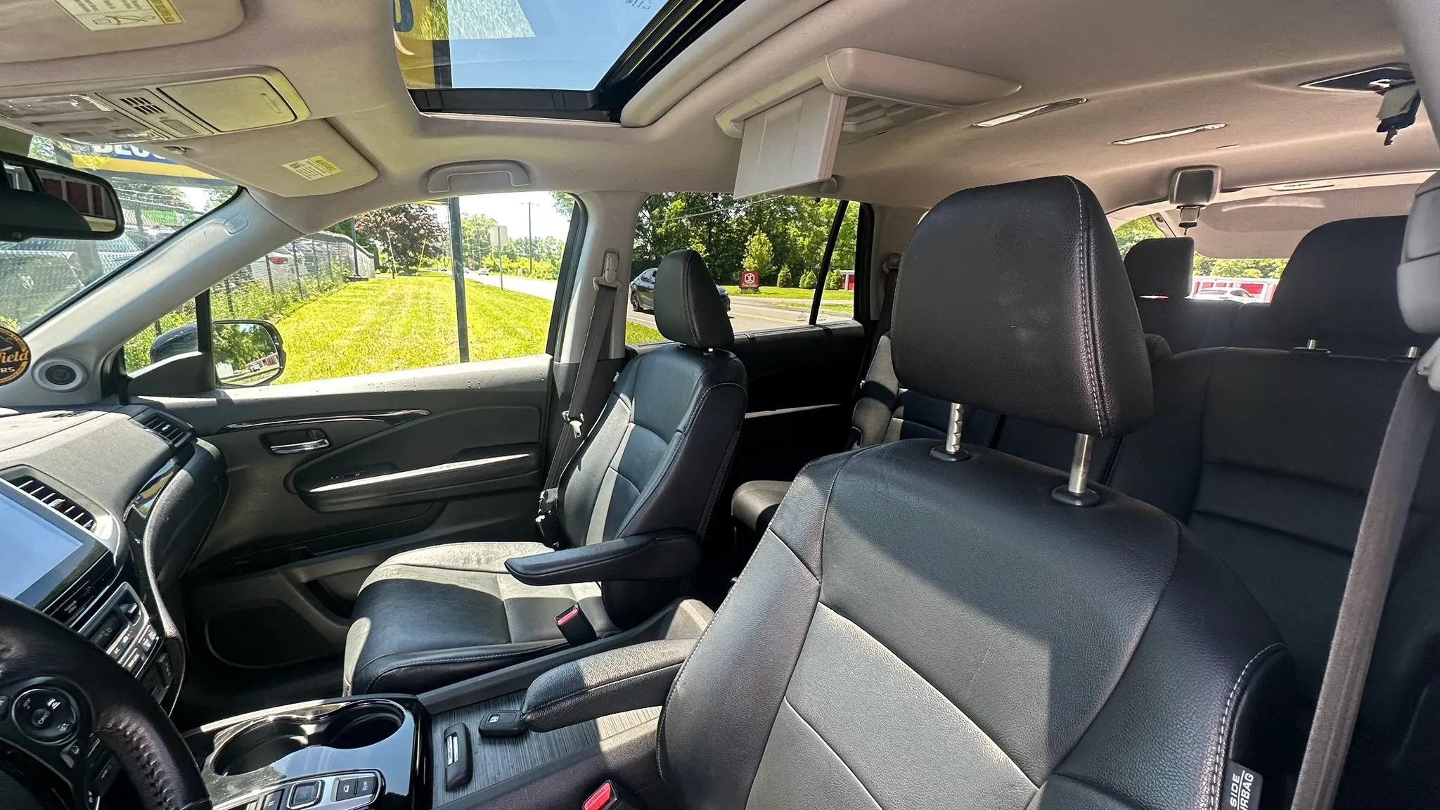 Used 2016 Honda Pilot Touring image 23