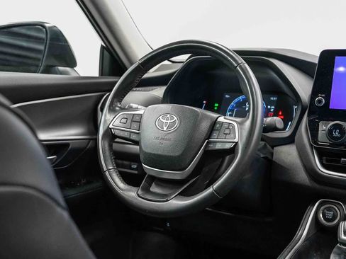 Used 2025 Toyota Grand Highlander FWD image 15