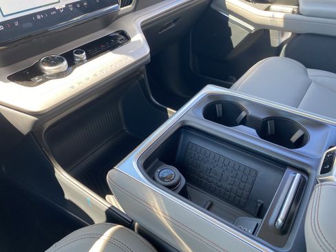 New 2025 Ford Expedition Max Active image 14