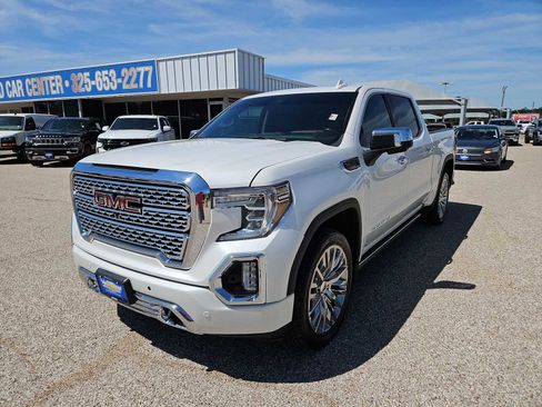 Used 2019 GMC Sierra 1500 Denali w/ Denali Ultimate Package AWD/4WD image 4