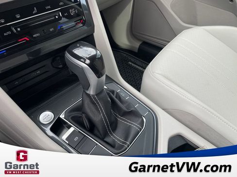 Used 2023 Volkswagen Tiguan SE image 28