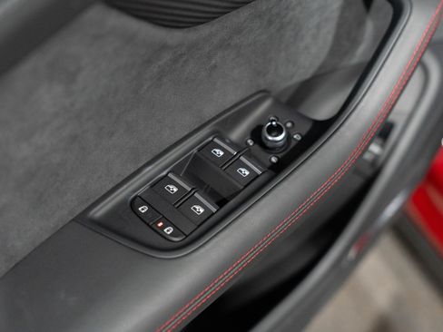 Used 2025 Audi SQ7 Prestige w/ Prestige Package AWD/4WD image 36