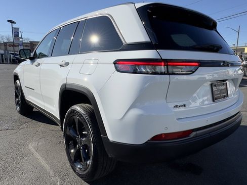 New 2026 Jeep Grand Cherokee Limited w/ Limited Altitude Package image 5