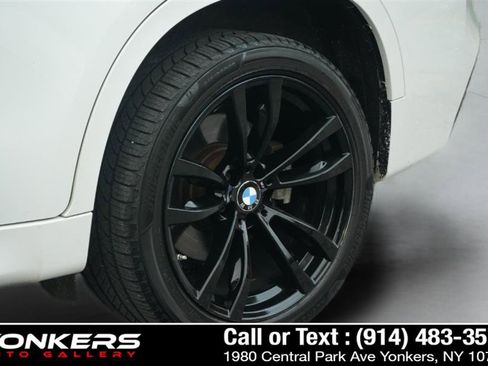 Used 2019 BMW X6 xDrive50i w/ M Sport Package image 20