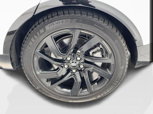 Used 2023 Land Rover Discovery HSE R-Dynamic AWD/4WD image 11