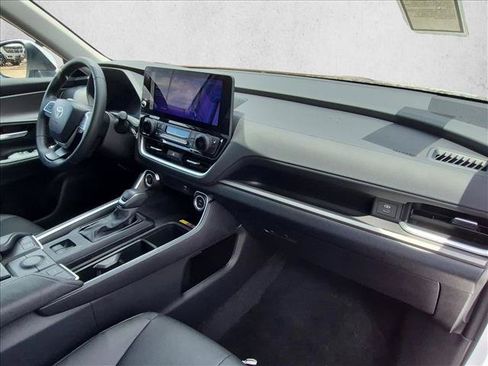 Used 2026 Toyota Grand Highlander FWD image 23