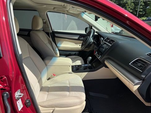 Used 2019 Subaru Outback 2.5i Premium AWD/4WD image 4