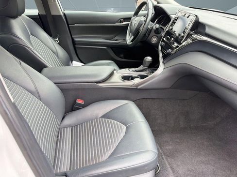 Used 2024 Toyota Camry SE FWD image 29