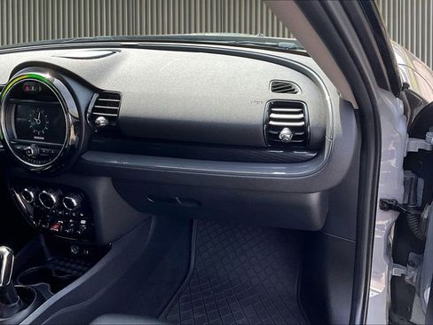 Used 2020 MINI Cooper Clubman S image 17
