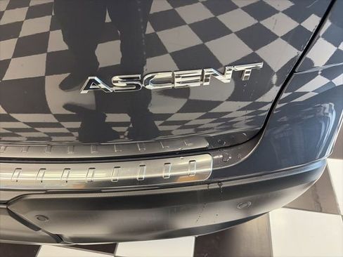 Used 2023 Subaru Ascent Premium w/ Convenience Package image 10