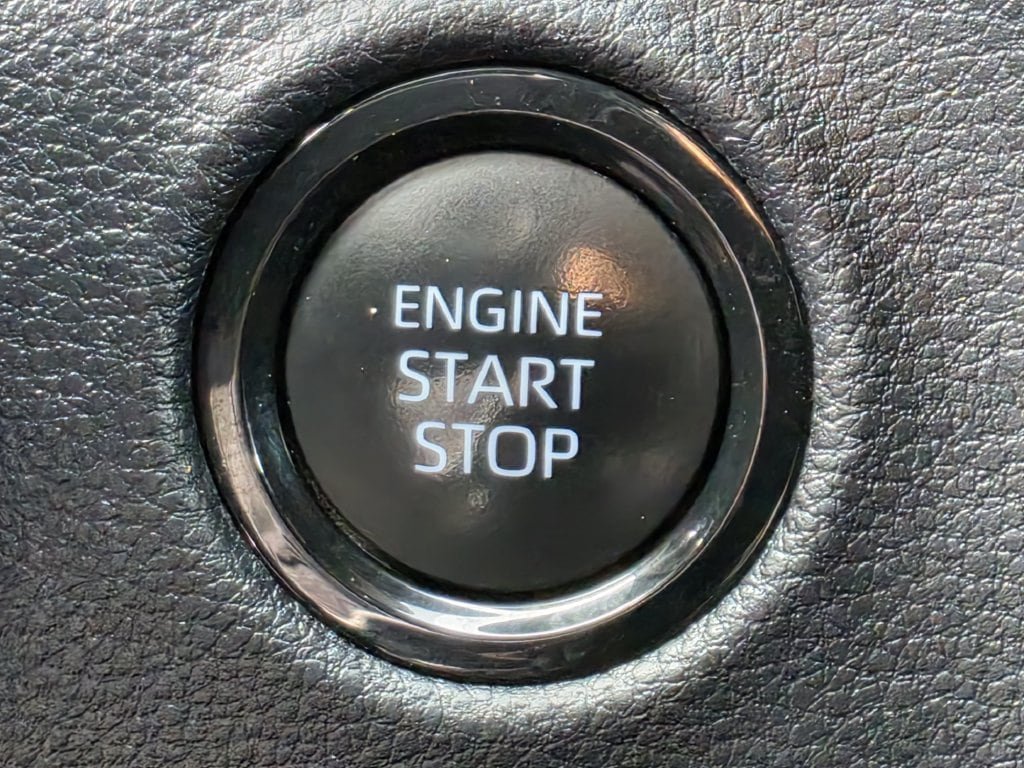 Used 2025 Toyota Tundra SR AWD/4WD image 21