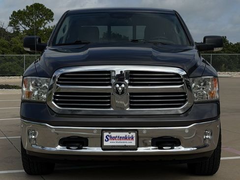 Used 2017 RAM 1500 Lone Star AWD/4WD image 7