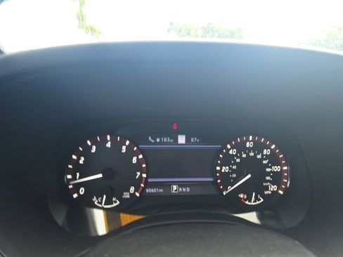 Used 2022 Nissan Frontier Pro-X RWD image 11