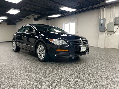 Used 2012 Volkswagen CC Sport image 2