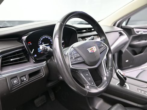 Used 2019 Cadillac XT5 Premium Luxury AWD/4WD image 14