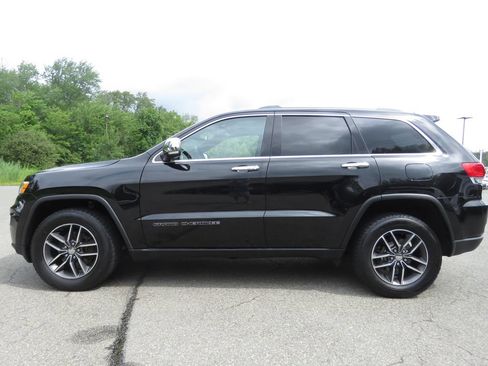 Used 2018 Jeep Grand Cherokee Limited AWD/4WD image 8