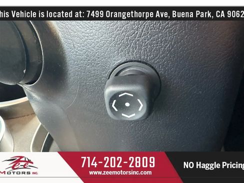 Used 2013 Toyota Sequoia Platinum RWD image 51