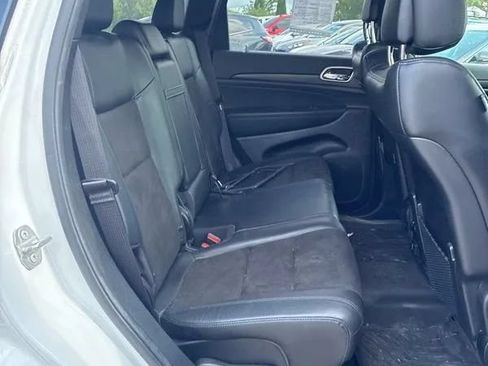 Used 2021 Jeep Grand Cherokee Laredo X AWD/4WD image 19