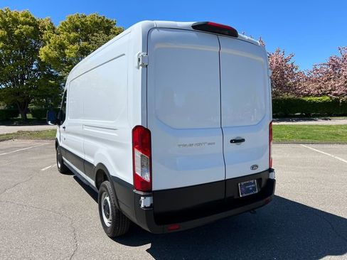 Used 2025 Ford Transit 250 148 Medium Roof RWD image 8