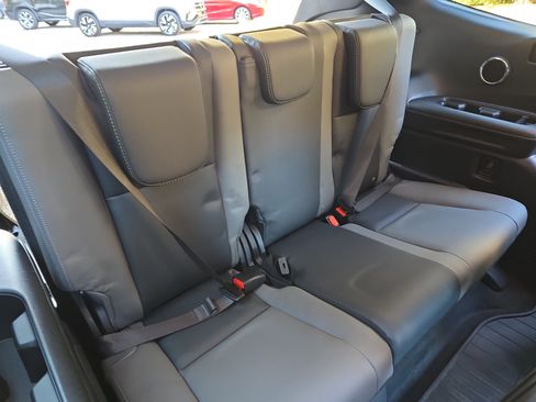 Used 2023 Subaru Ascent Onyx Edition Limited image 12