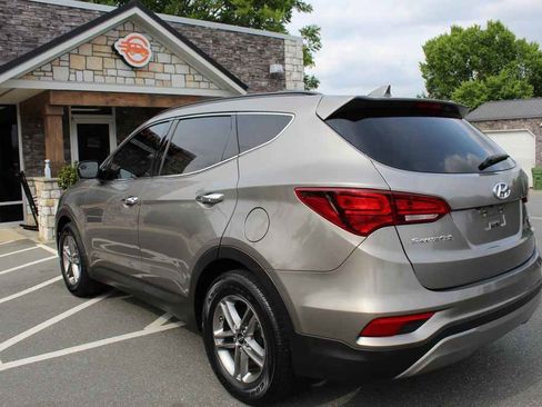 Used 2017 Hyundai Santa Fe Sport AWD/4WD image 9