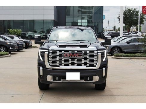Used 2025 GMC Sierra 2500 Denali w/ Denali Reserve Package AWD/4WD image 8