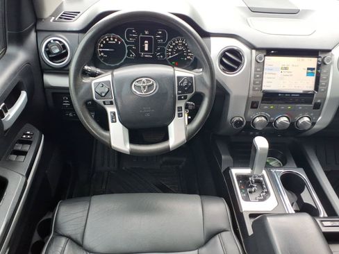Used 2020 Toyota Tundra SR5 w/ SR5 Convenience Package AWD/4WD image 5
