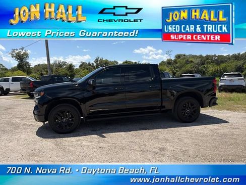 Used 2025 Chevrolet Silverado 1500 High Country w/ Midnight Edition AWD/4WD image 4